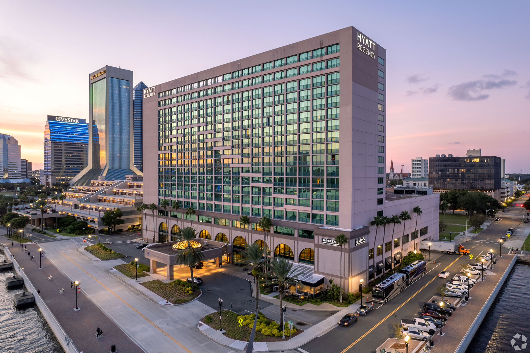 A picture of the Hyatt Regency Hotel in Jacksonville, FL